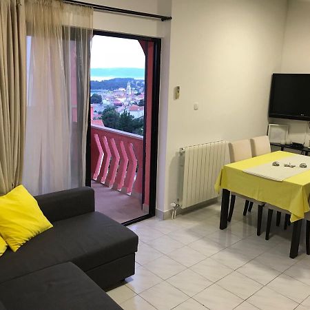 Apartmani Zuzic 克尔克 外观 照片