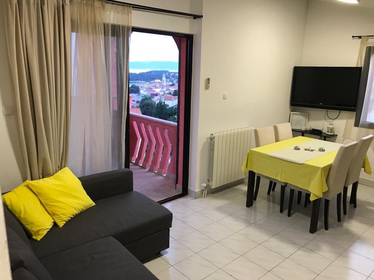 Apartmani Zuzic 克尔克 外观 照片