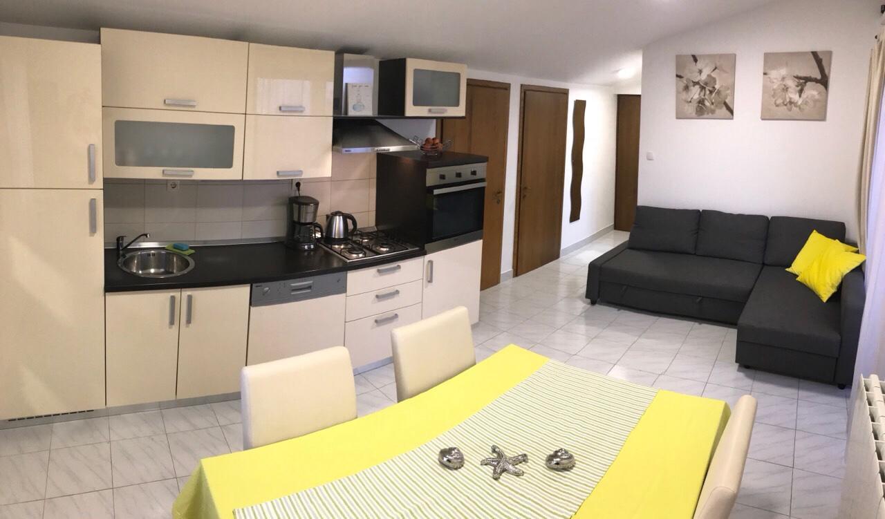 Apartmani Zuzic 克尔克 外观 照片
