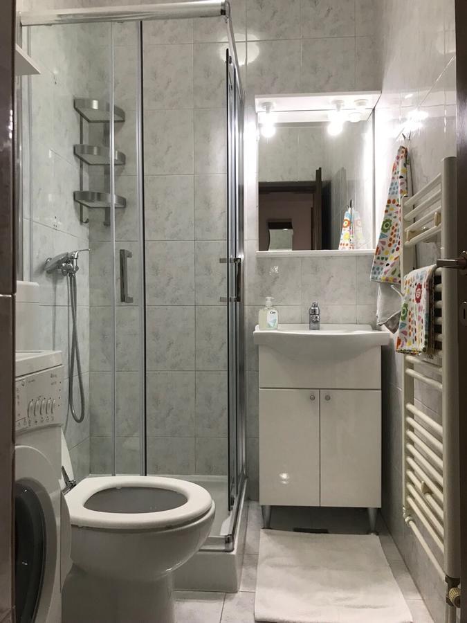 Apartmani Zuzic 克尔克 外观 照片